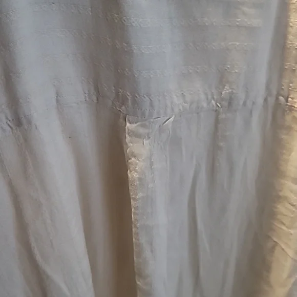 American Eagle Outfitters Cream Shirt - Picture 5 of 6